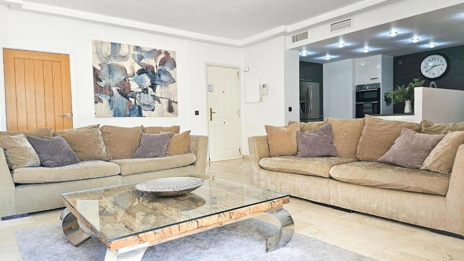 מיחאס קוסטה Amazing 4 Bedroom Penthouse In El Faro דירה מיחאס קוסטה